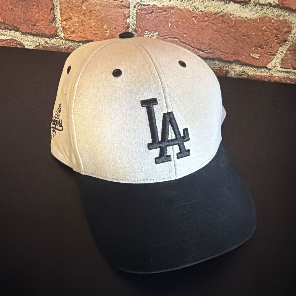 Los Angeles Dodgers ’47 Snapback Adjustable Beige Black